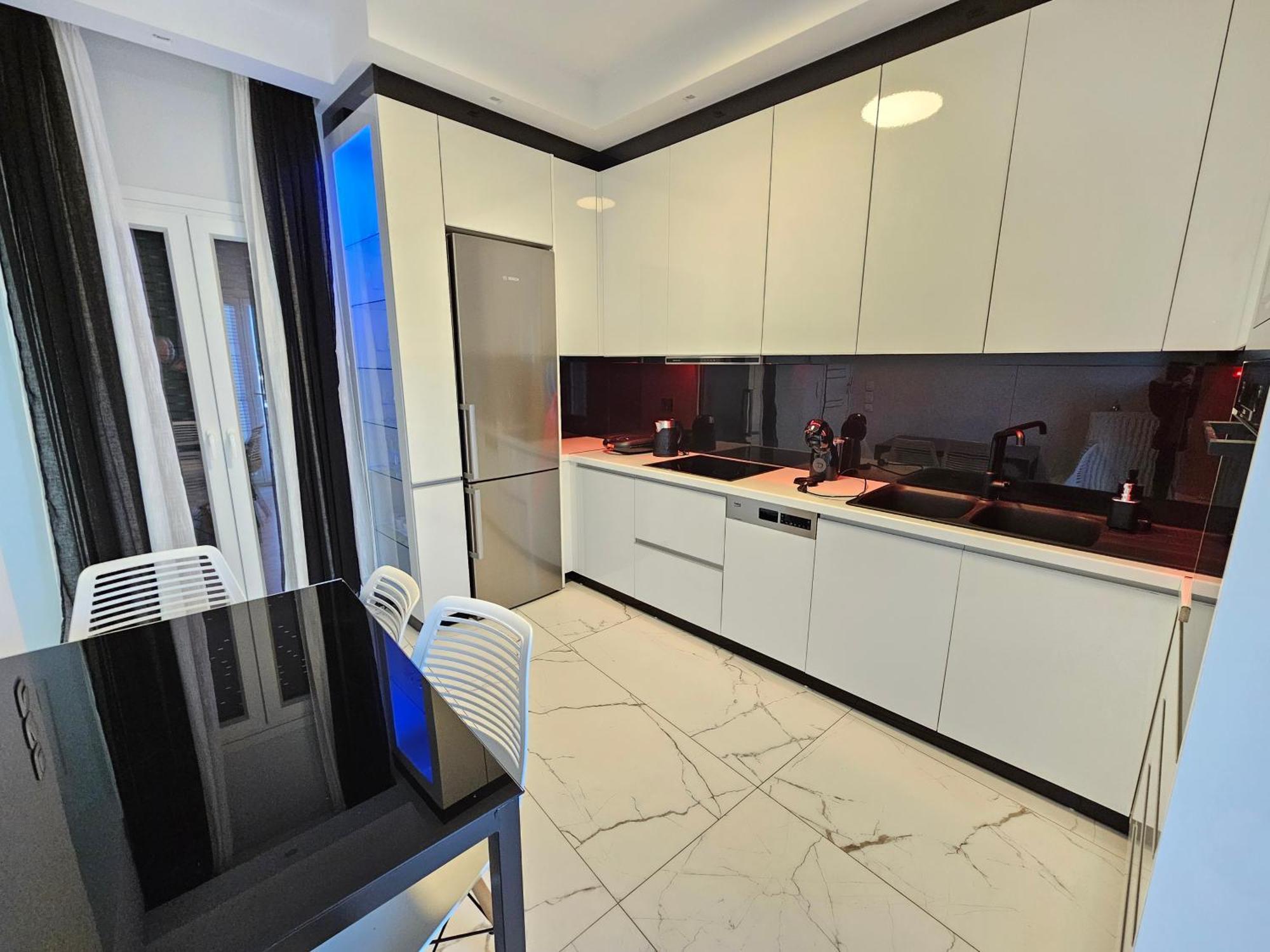 イプソスGrey Luxury Houseアパートメント エクステリア 写真