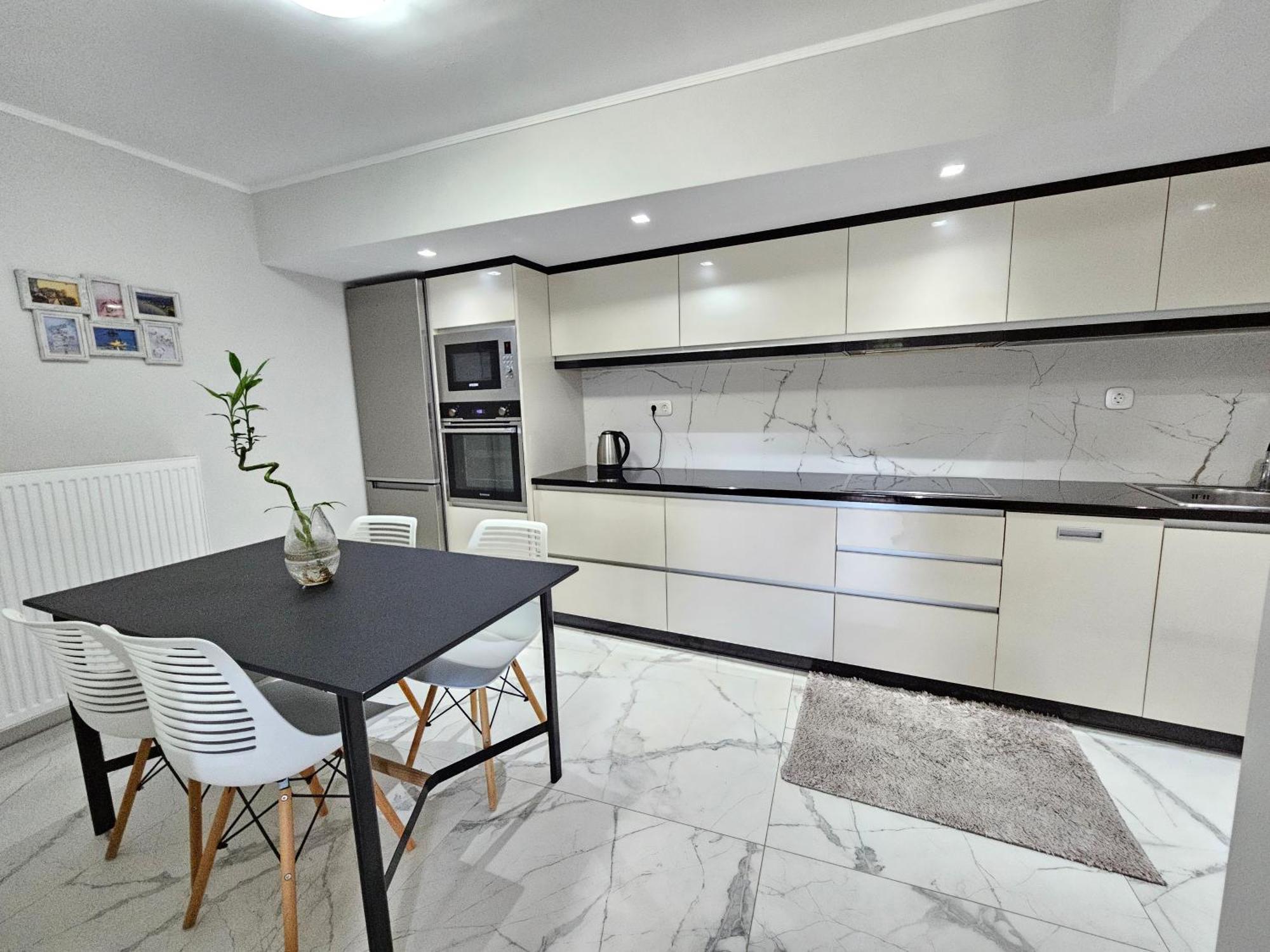 イプソスGrey Luxury Houseアパートメント エクステリア 写真